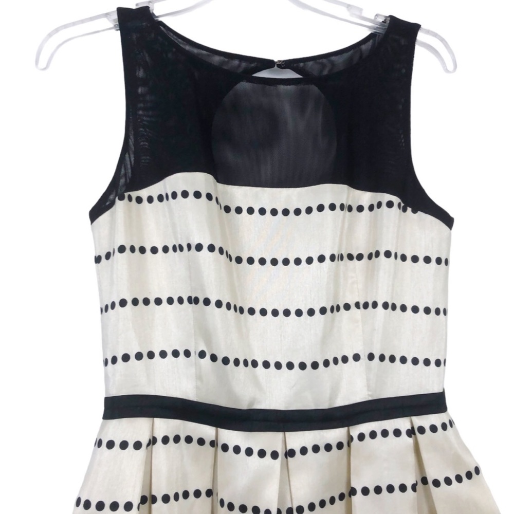 Taylor Fit & Flare Ivory & Black Dress Size 6 - Picture 10 of 16